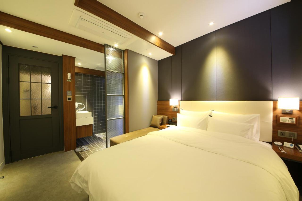 Brooks Hotel Tongyeong Exterior photo