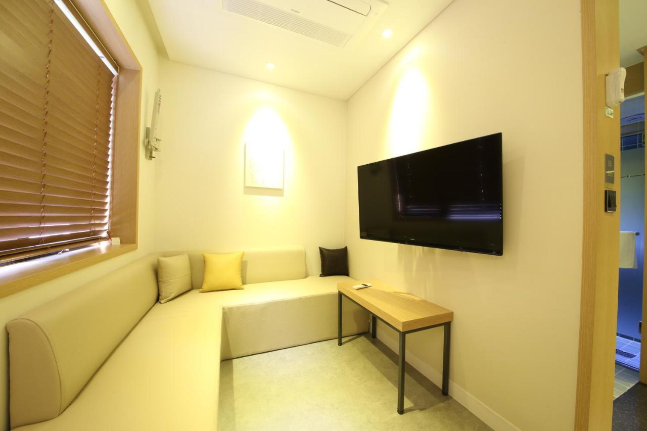 Brooks Hotel Tongyeong Exterior photo