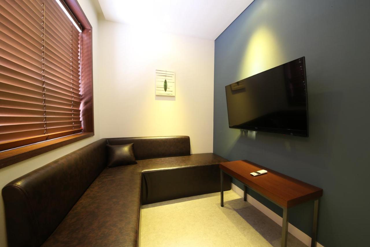 Brooks Hotel Tongyeong Exterior photo